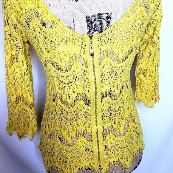 Ezra | Mustard Lace Blouse - Picture 4 of 6
